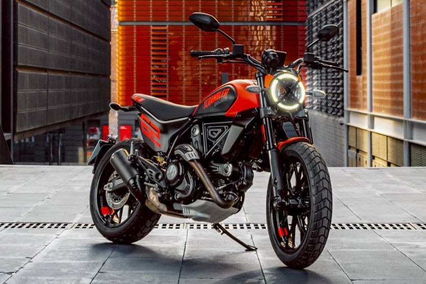 Prodejce motocyklů Ducati/přijímací technik